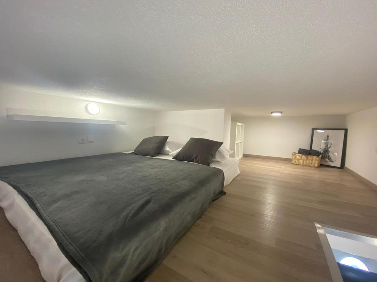 Apartment Gallery *